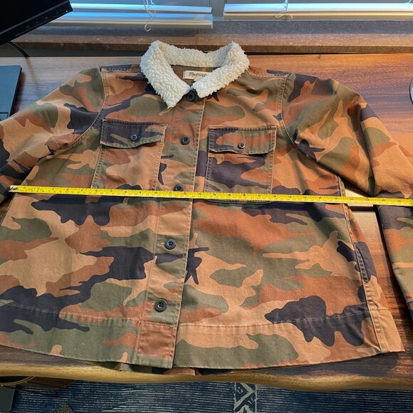 Madewell Camo Jacket Sherpa Collar - Picture 6 of 7